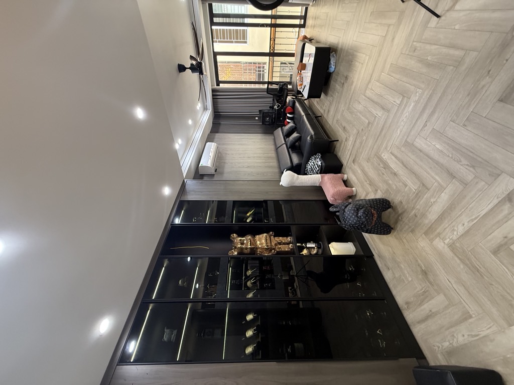 Bán nhà Tân Mai - diện tích 40m2 5 tầng - Ô TÔ ĐỖ CÁCH NHÀ 5M - giá 11,8 tỷ