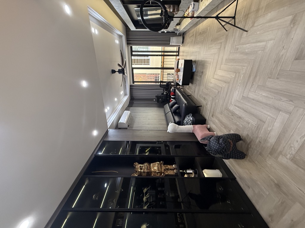 Bán nhà Tân Mai - diện tích 40m2 5 tầng - Ô TÔ ĐỖ CÁCH NHÀ 5M - giá 11,8 tỷ