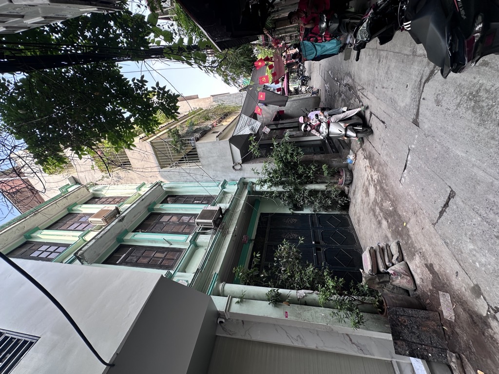 Bán nhà Đê Trần Khát Chân - diện tích 72m2 4 tầng - Ô TÔ TRÁNH - giá 16,5 tỷ