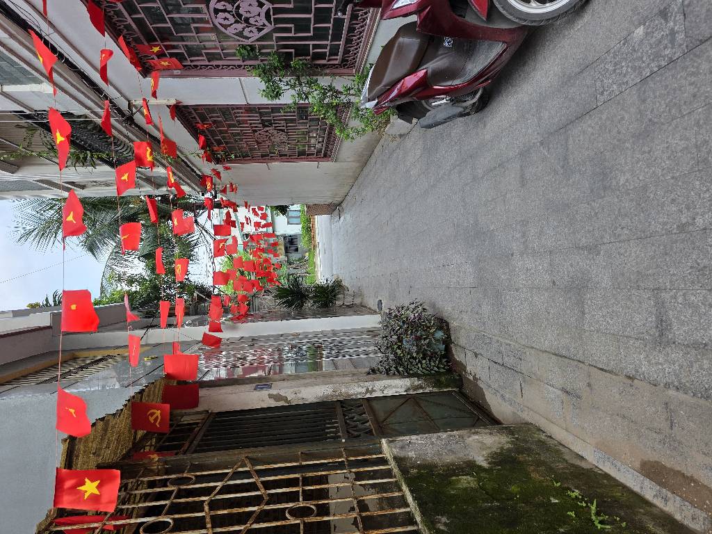 Bán nhà Giải Phóng - diện tích 73m2 1 tầng - ô tô vào nhà - giá 14,9 tỷ