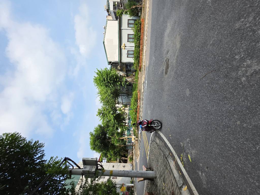 Bán nhà Giải Phóng - diện tích 73m2 1 tầng - ô tô vào nhà - giá 14,9 tỷ