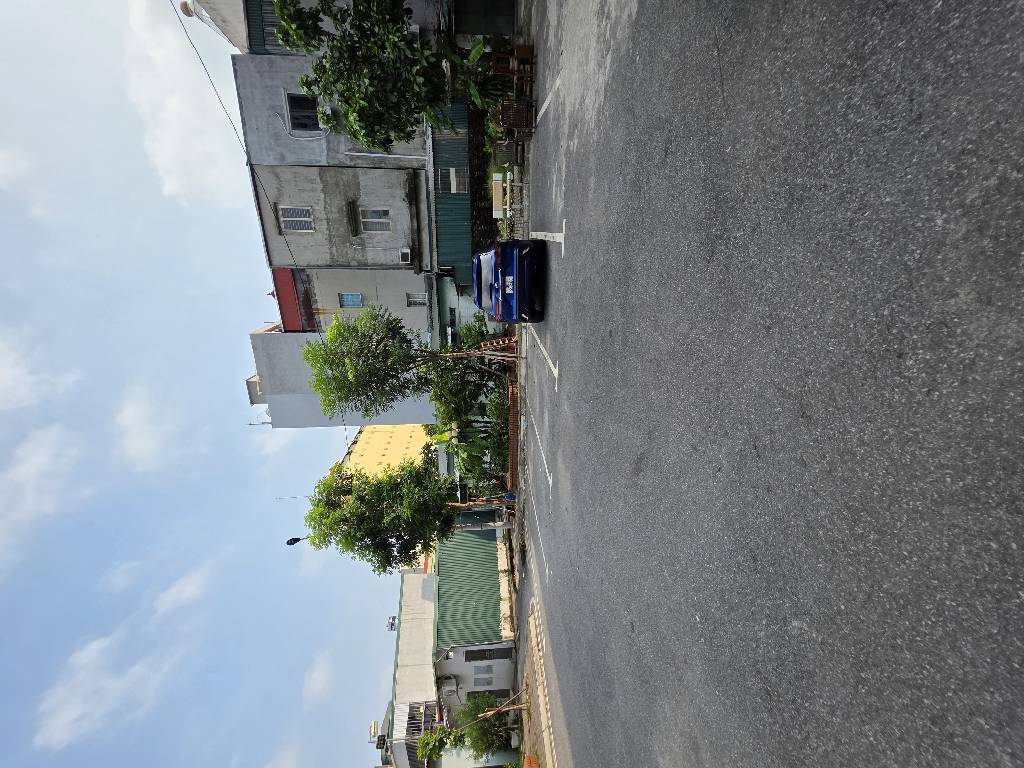 Bán nhà Giải Phóng - diện tích 73m2 1 tầng - ô tô vào nhà - giá 14,9 tỷ