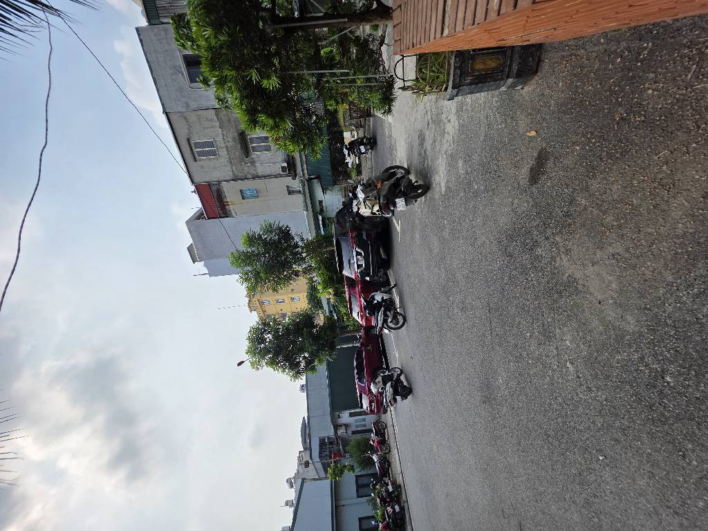 Bán nhà Giải Phóng - diện tích 73m2 1 tầng - ô tô vào nhà - giá 14,9 tỷ