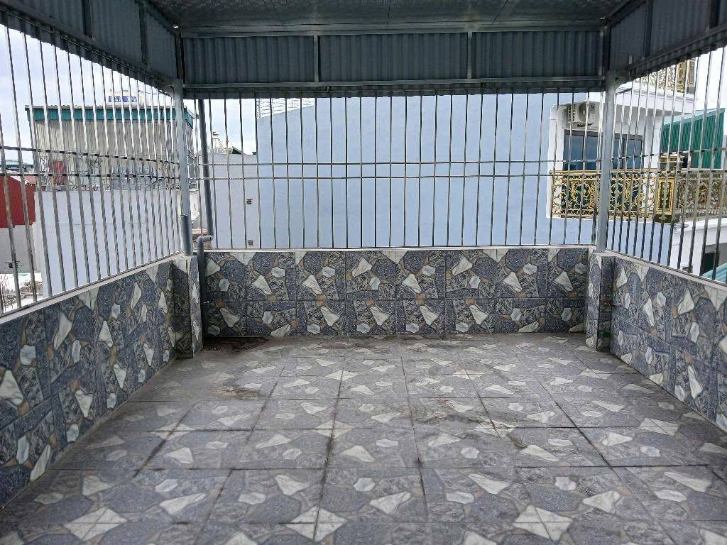 Bán nhà Lĩnh Nam - diện tích 66.1m2 5 tầng - Ngõ thông ô tô tránh - giá 15,8 tỷ