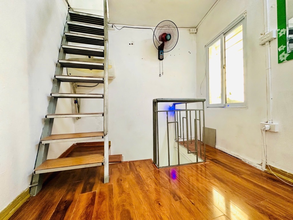 Bán nhà ngõ chợ Khâm Thiên - diện tích 6,3m2 4 tầng - Sổ đỏ riêng sẵn sàng giao dịch - giá 1,7 tỷ