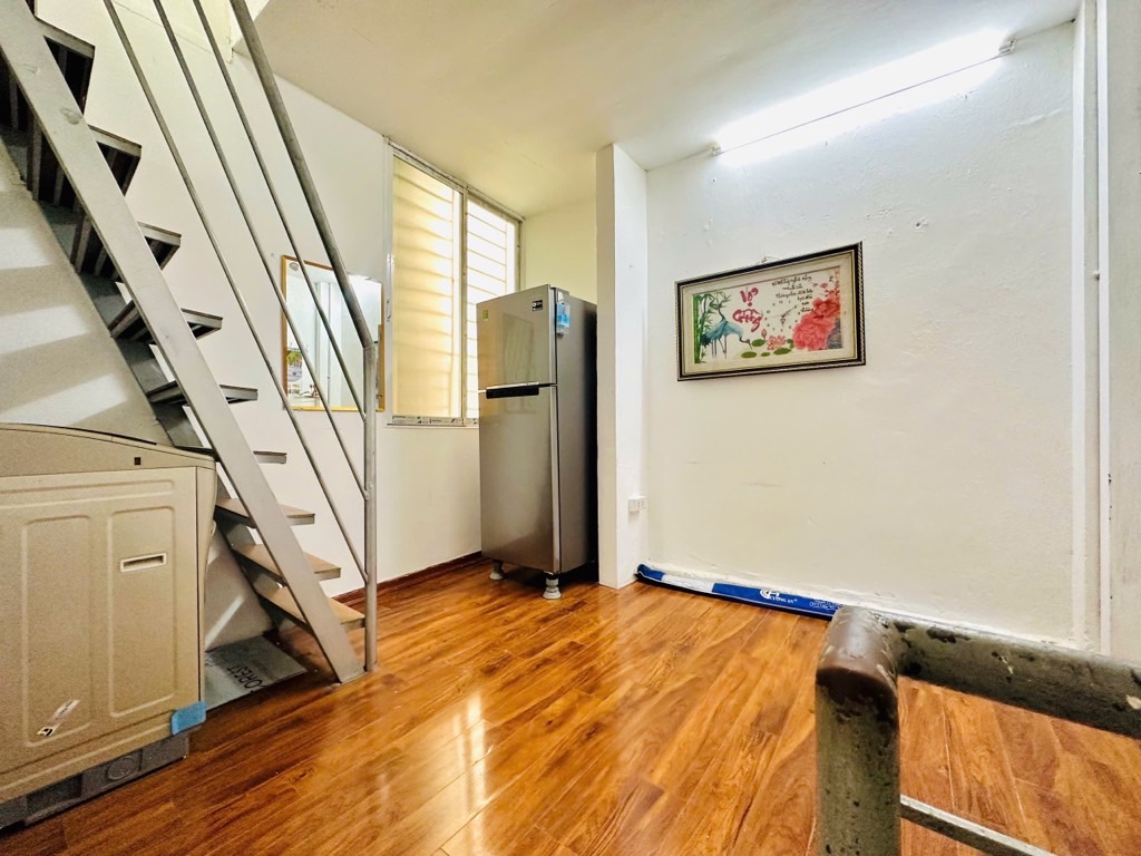 Bán nhà ngõ chợ Khâm Thiên - diện tích 6,3m2 4 tầng - Sổ đỏ riêng sẵn sàng giao dịch - giá 1,7 tỷ