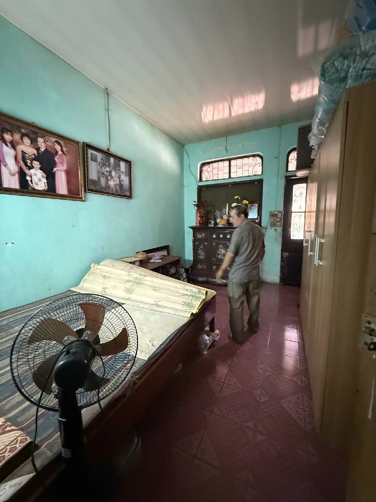 Bán nhà Minh Khai - diện tích 46.2m2 3 tầng - Mặt phố sầm uất - giá 11,2 tỷ