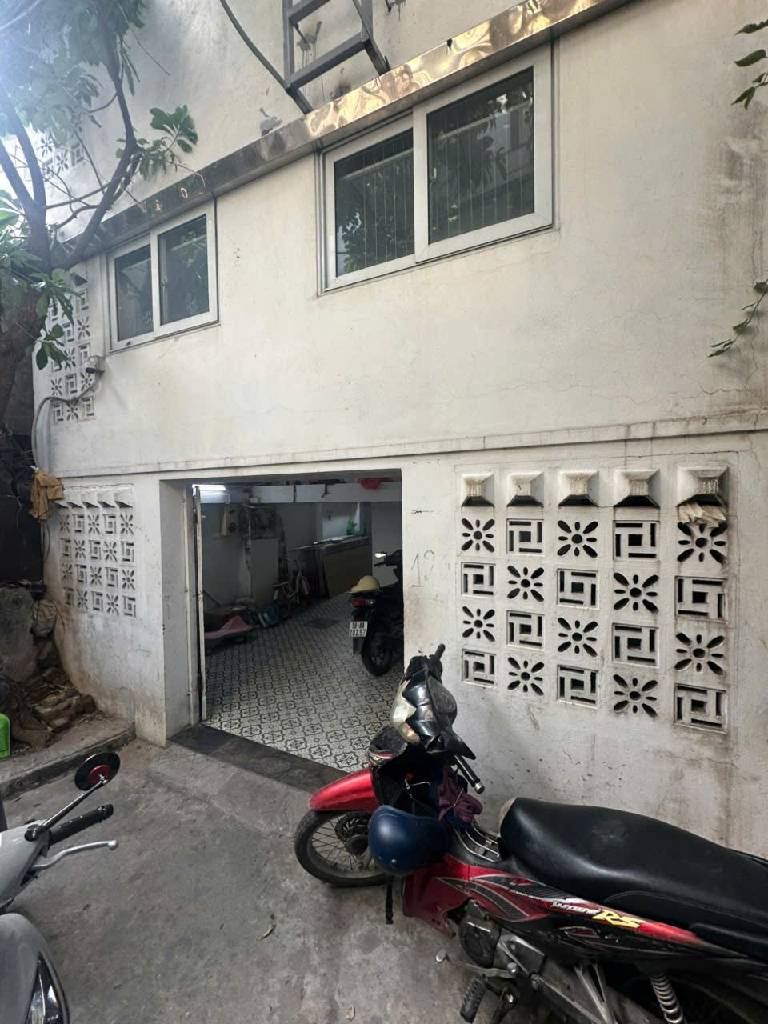 Bán nhà Định Công Hạ - diện tích 59.4m2 5 tầng - thang máy - giá 12,8 tỷ