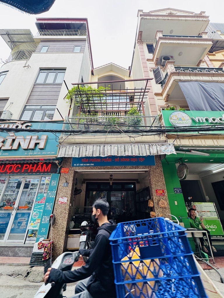 Bán nhà Định Công - diện tích 82m2 4 tầng - Mặt phố kinh doanh sầm uất - giá 20 tỷ