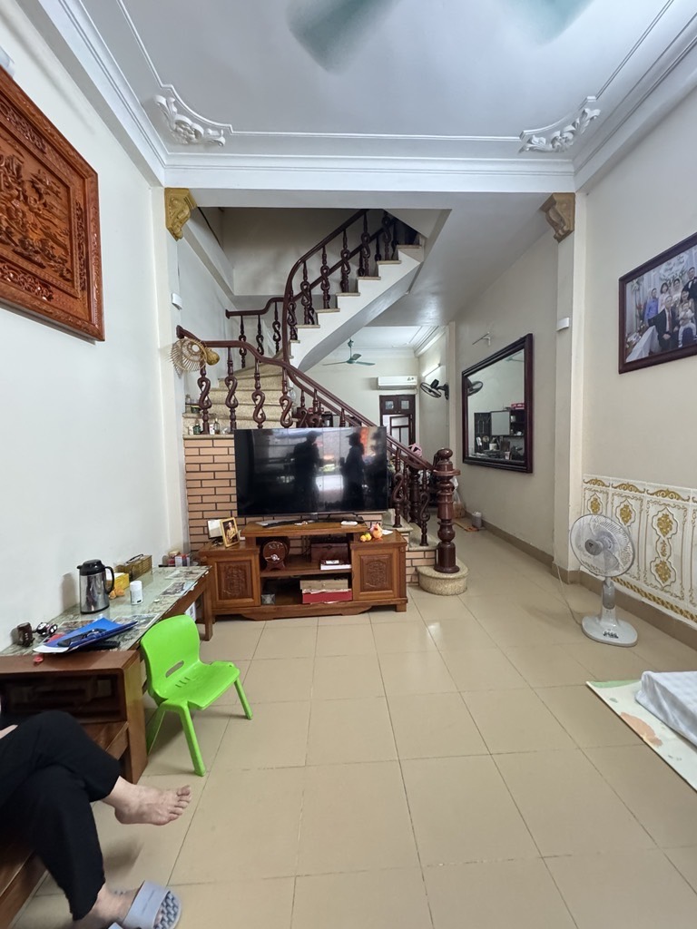 Bán nhà Định Công - diện tích 82m2 4 tầng - Mặt phố kinh doanh sầm uất - giá 20 tỷ