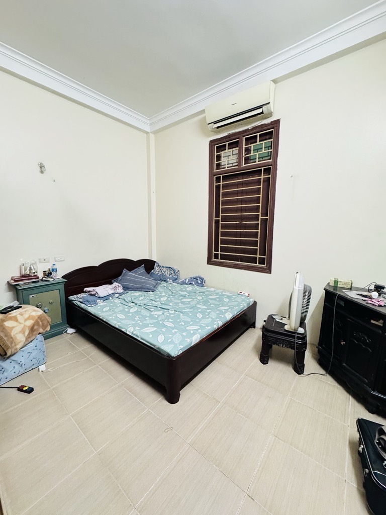 Bán nhà Định Công - diện tích 82m2 4 tầng - Mặt phố kinh doanh sầm uất - giá 20 tỷ