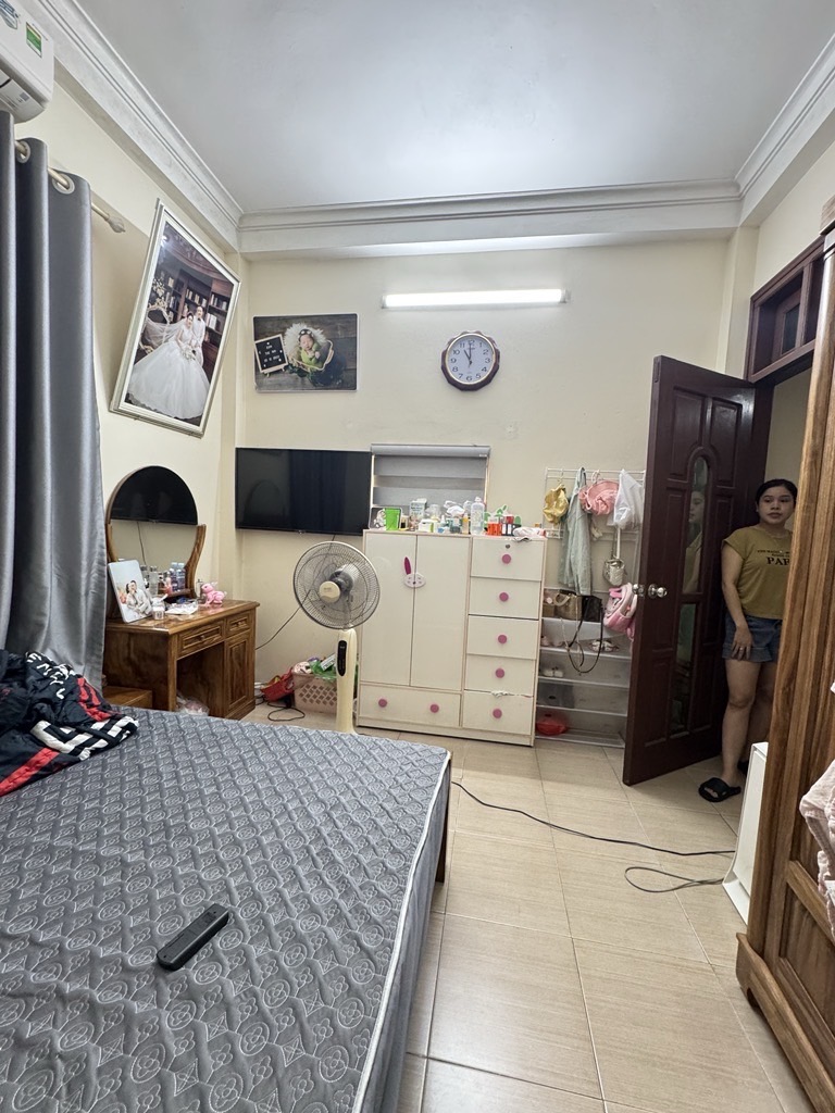 Bán nhà Định Công - diện tích 82m2 4 tầng - Mặt phố kinh doanh sầm uất - giá 20 tỷ