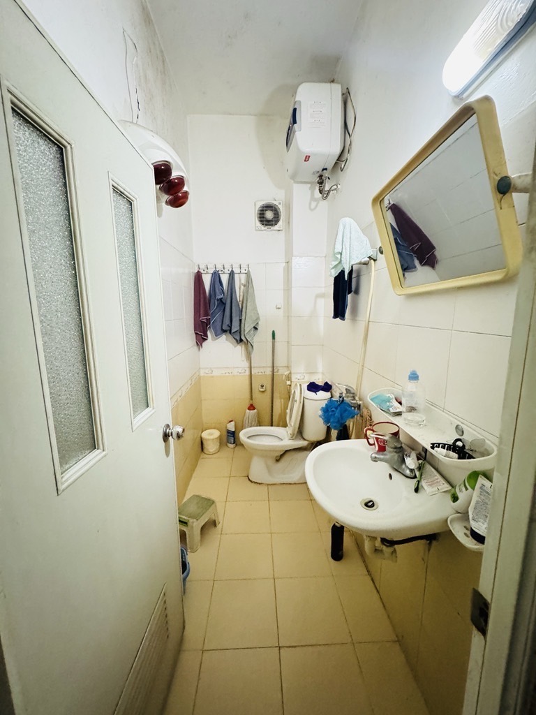 Bán nhà Định Công - diện tích 82m2 4 tầng - Mặt phố kinh doanh sầm uất - giá 20 tỷ