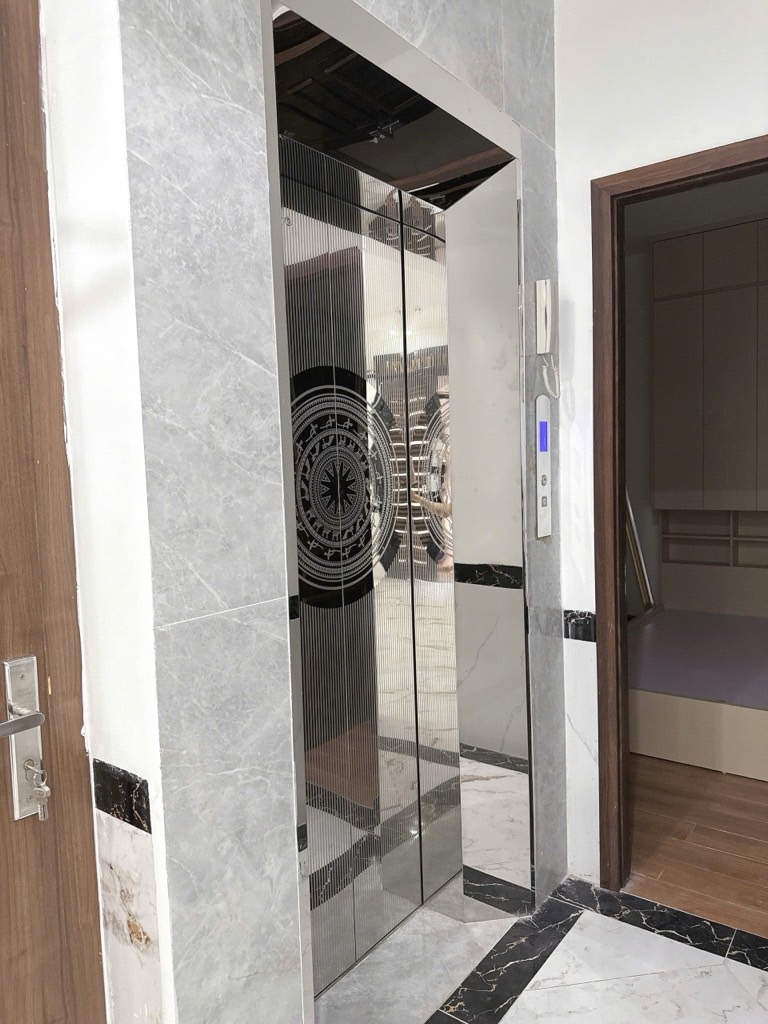 Bán nhà Minh Khai - diện tích 55m2 6 tầng - Thang máy - giá 14,5 tỷ