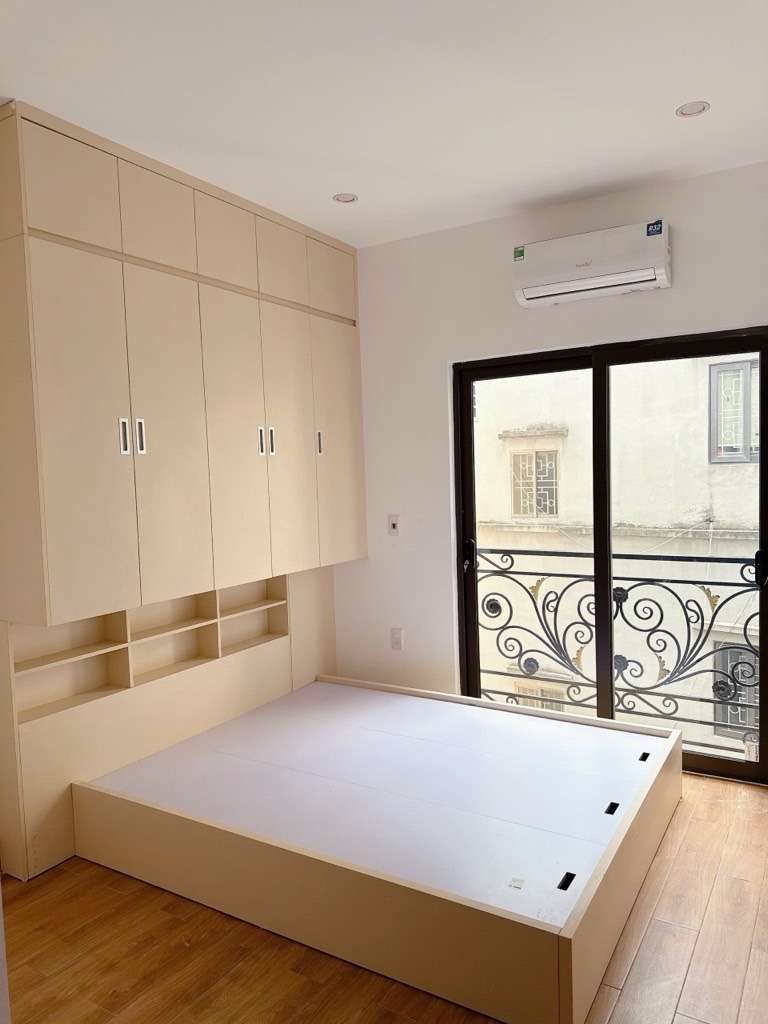 Bán nhà Minh Khai - diện tích 55m2 6 tầng - Thang máy - giá 14,5 tỷ