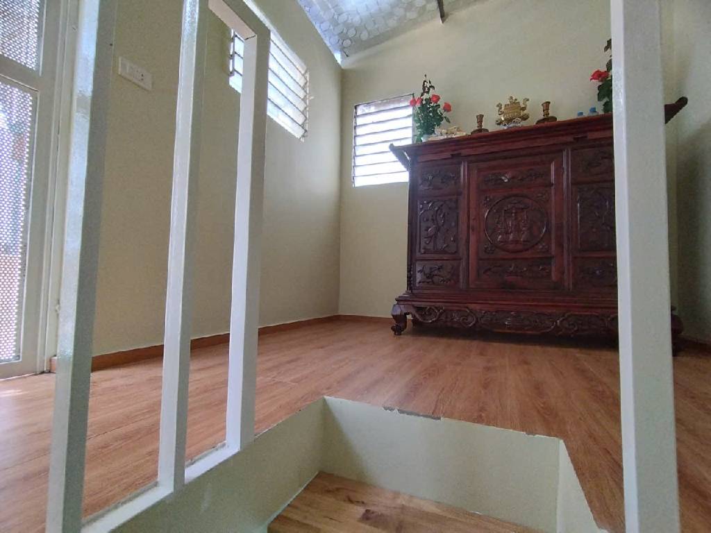 Bán nhà Ngõ Trại Cá - diện tích 14.8m2 4 tầng - Lô góc, gần ô tô - giá 3,35 tỷ