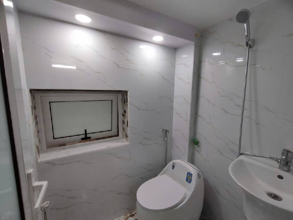 Bán nhà Ngõ Trại Cá - diện tích 14.8m2 4 tầng - Lô góc, gần ô tô - giá 3,35 tỷ