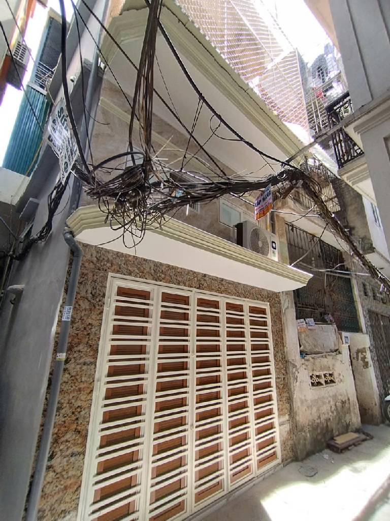 Bán nhà Ngõ Trại Cá - diện tích 14.8m2 4 tầng - Lô góc, gần ô tô - giá 3,35 tỷ