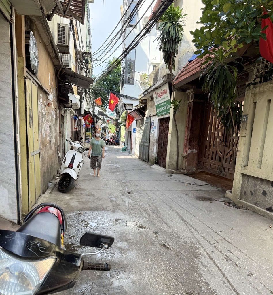 Bán nhà Lĩnh Nam - diện tích 59.9m2 2 tầng - Ô TÔ TRÁNH - giá 8,5 tỷ