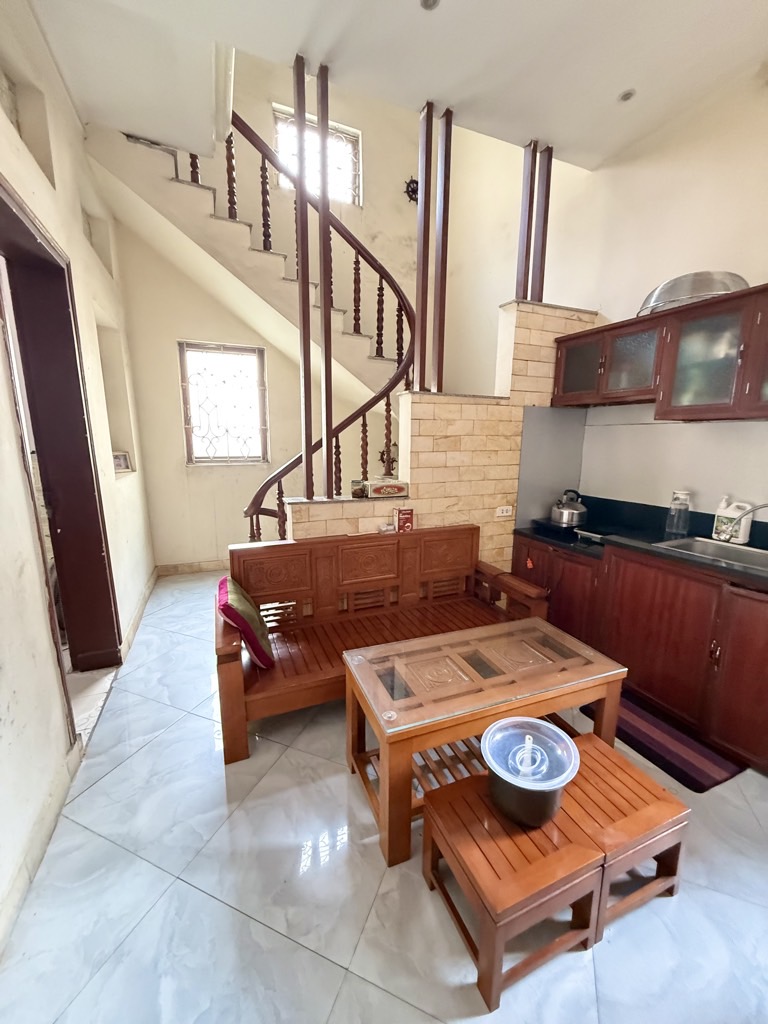 Bán nhà Lĩnh Nam - diện tích 59.9m2 2 tầng - Ô TÔ TRÁNH - giá 8,5 tỷ