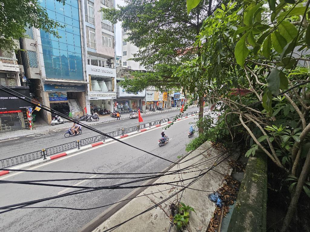 Bán nhà Tôn Đức Thắng - diện tích 78m2 1 tầng - Lô góc hiếm - giá 8,6 tỷ