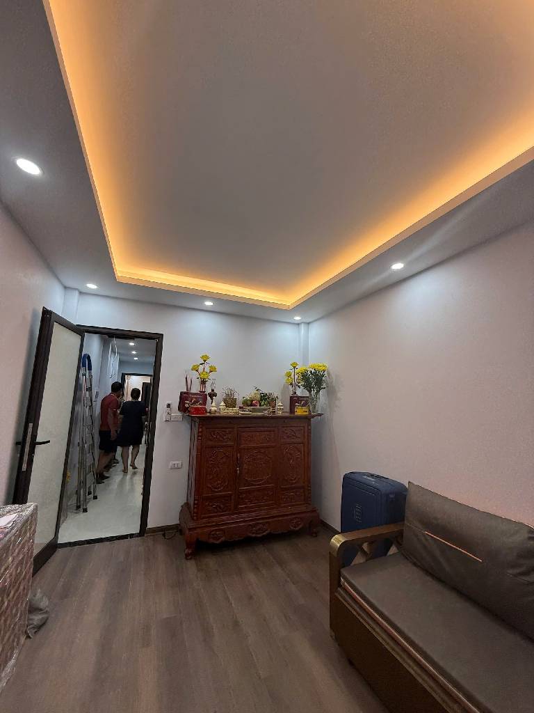 Bán nhà Thịnh Quang - diện tích 48.7m2 5 tầng - Ô tô tránh - giá 17,9 tỷ