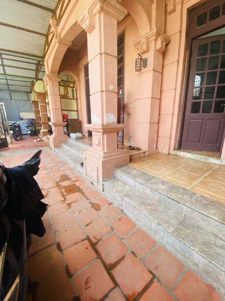 Bán nhà Thúy Lĩnh - diện tích 81m2 3 tầng - Ô tô sát nhà - giá 11,2 tỷ