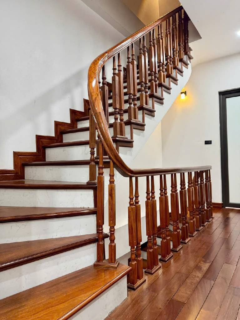 Bán nhà Thanh Lân - diện tích 52.5m2 4 tầng - Ô TÔ VF3 TẬN CỬA - giá 12,5 tỷ