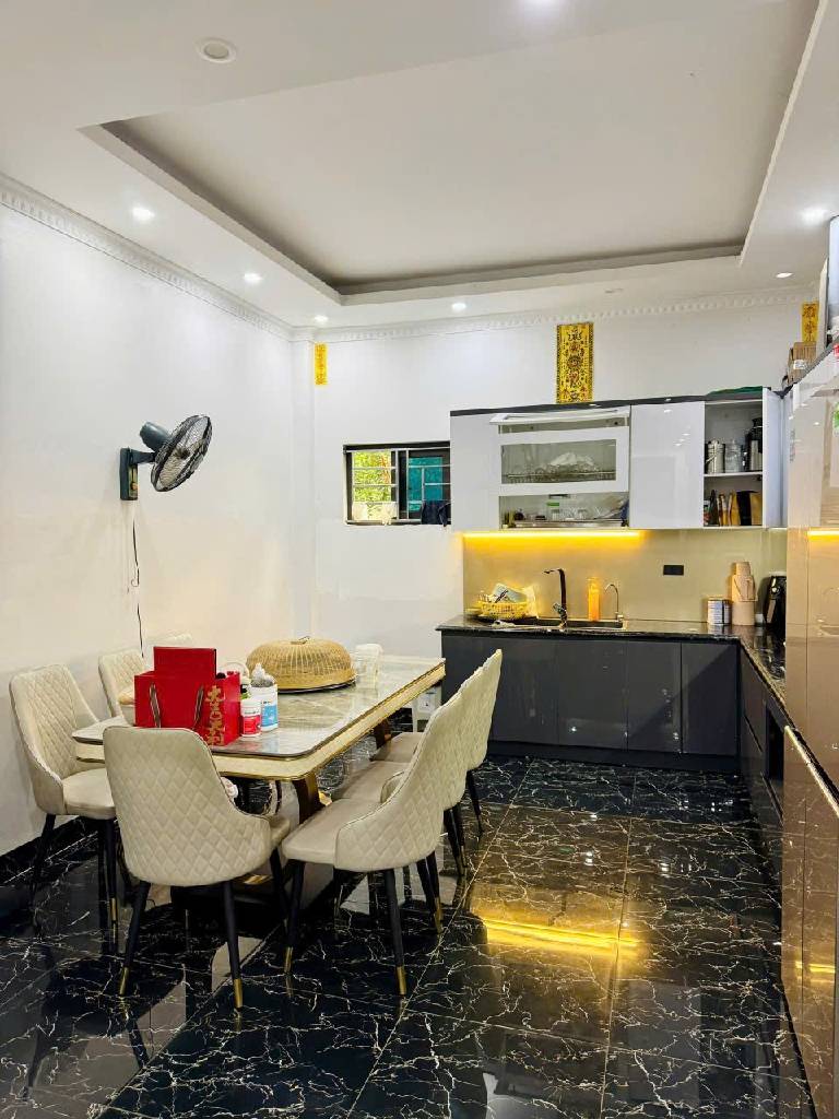 Bán nhà Thanh Lân - diện tích 52.5m2 4 tầng - Ô TÔ VF3 TẬN CỬA - giá 12,5 tỷ