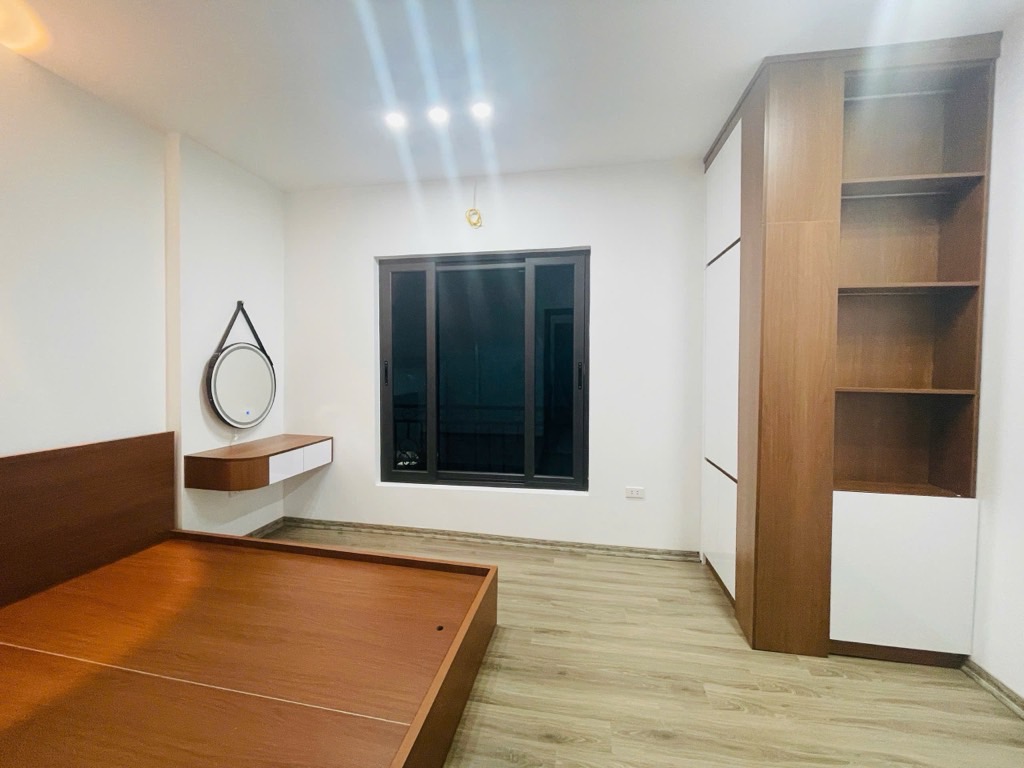 Bán nhà ngõ Hoà Bình - diện tích 30.4m2 4 tầng - Lô góc 2 mặt ngõ - giá 8,5 tỷ