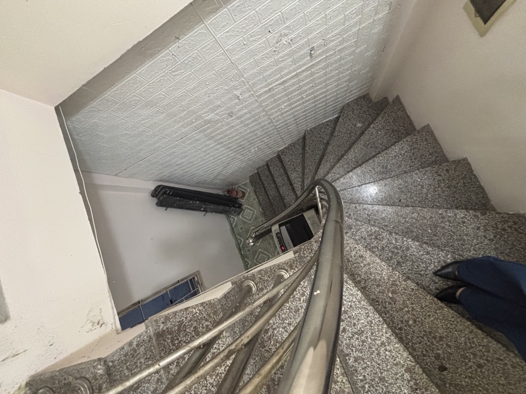 Bán nhà Trại Cá - diện tích 33m2 4 tầng - Nhà dòng tiền, ô tô gần - giá 6,9 tỷ