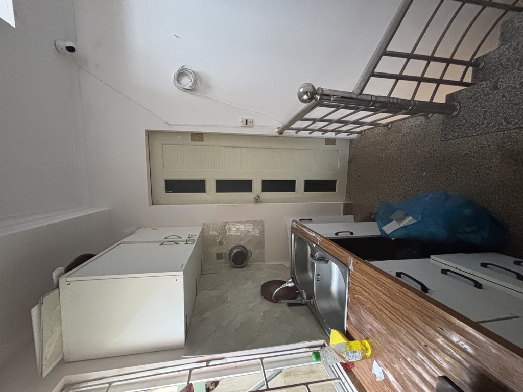 Bán nhà Trại Cá - diện tích 33m2 4 tầng - Nhà dòng tiền, ô tô gần - giá 6,9 tỷ