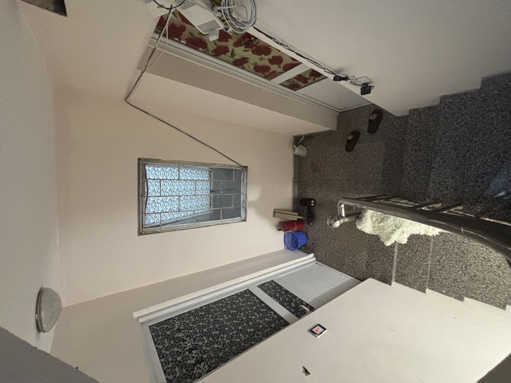 Bán nhà Trại Cá - diện tích 33m2 4 tầng - Nhà dòng tiền, ô tô gần - giá 6,9 tỷ