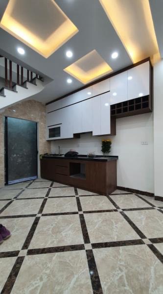 Bán nhà Minh Khai - diện tích 45.4m2 5 tầng - Ngõ hai ô tô tránh - giá 8,3 tỷ