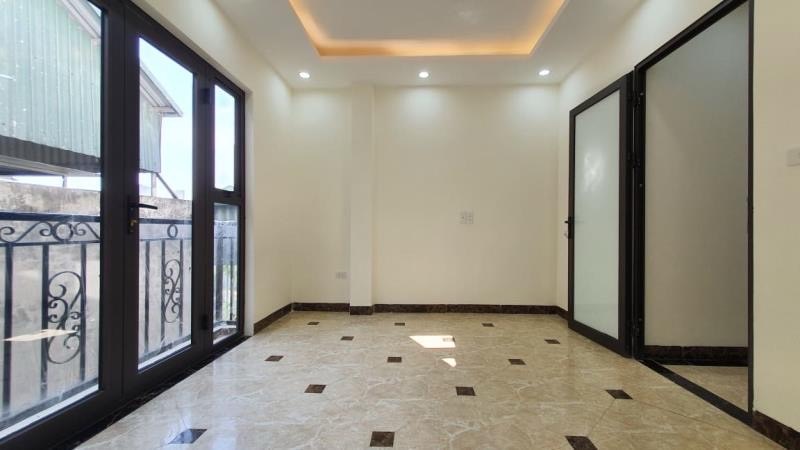 Bán nhà Minh Khai - diện tích 45.4m2 5 tầng - Ngõ hai ô tô tránh - giá 8,3 tỷ