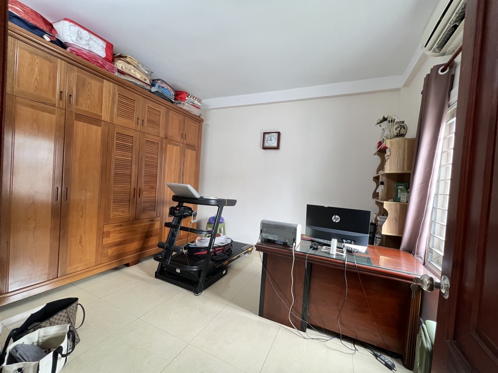 Bán nhà Hoàng Văn Thái - diện tích 85.3m2 5 tầng - ô tô đỗ cửa - giá 23 tỷ