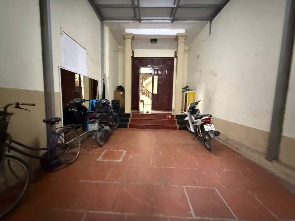 Bán nhà Khuyến Lương - diện tích 84.6m2 3 tầng - ô tô vào tận nhà - giá 18 tỷ