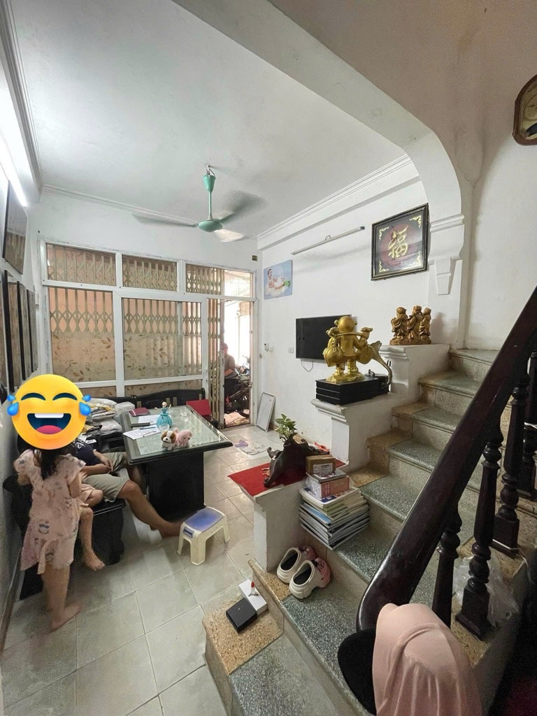 Bán nhà Bạch Đằng - diện tích 26m2 3 tầng - Ngõ ba gác - giá 6,5 tỷ