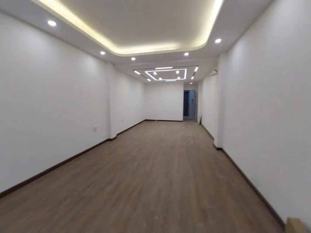 Bán nhà Kim Đồng - diện tích 54m2 7 tầng - Ô tô tránh - giá 23,6 tỷ