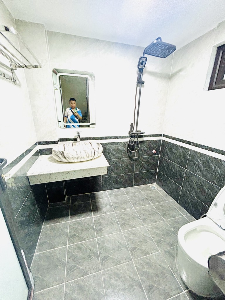 Bán nhà Yên Sở - diện tích 63.5m2 5 tầng - Ô TÔ - VIEW ĐẸP - giá 24,2 tỷ