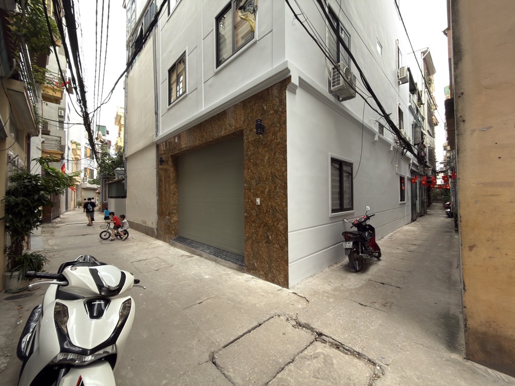 Bán nhà Giải Phóng - diện tích 73m2 4 tầng - Lô góc, 3 mặt thoáng - giá 19,9 tỷ