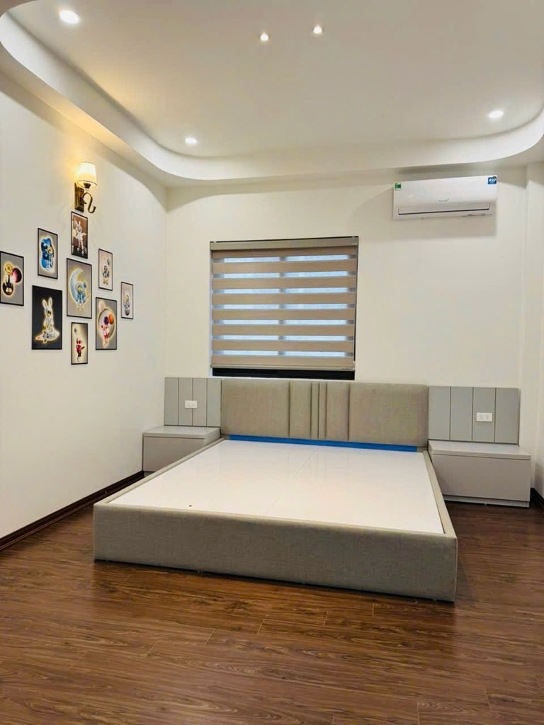 Bán nhà Giải Phóng - diện tích 73m2 4 tầng - Lô góc, 3 mặt thoáng - giá 19,9 tỷ