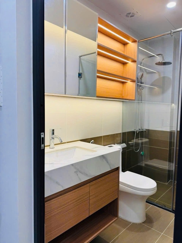 Bán nhà Giải Phóng - diện tích 73m2 4 tầng - Lô góc, 3 mặt thoáng - giá 19,9 tỷ