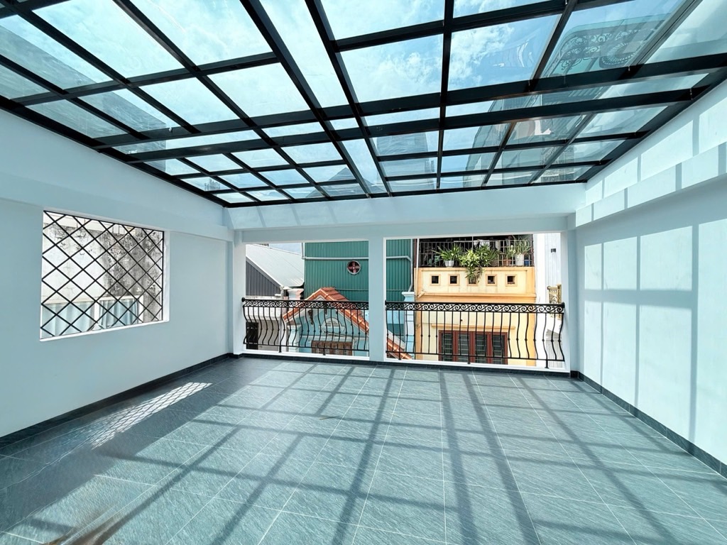 Bán nhà Giải Phóng - diện tích 73m2 4 tầng - Lô góc, 3 mặt thoáng - giá 19,9 tỷ