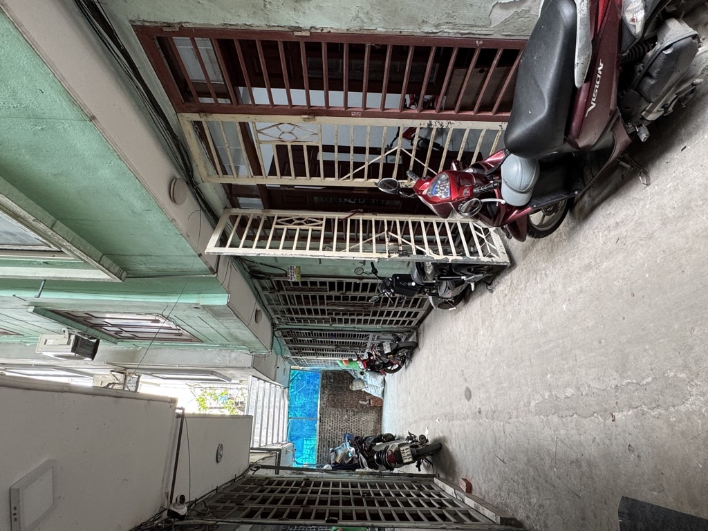 Bán nhà Giáp Nhị - diện tích 30m2 5 tầng - mặt ngõ ba gác đỗ cửa - giá 6,8 tỷ