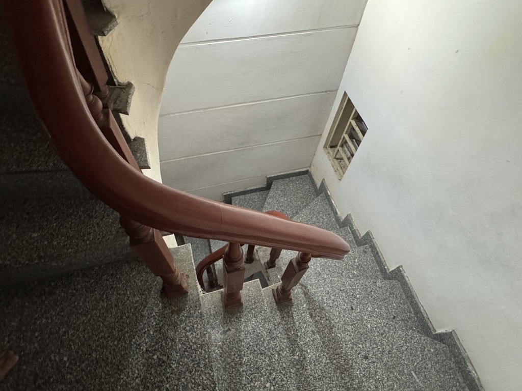 Bán nhà Giáp Nhị - diện tích 30m2 5 tầng - mặt ngõ ba gác đỗ cửa - giá 6,8 tỷ