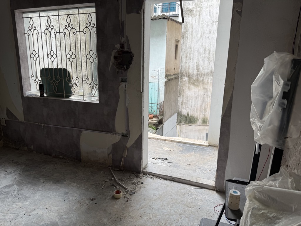 Bán nhà Mình Khai - diện tích 50.7m2 3 tầng - Ngõ thông gần phố, mặt trục - giá 9,1 tỷ