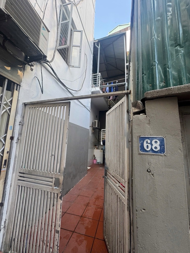 Bán nhà Dương Văn Bé - diện tích 47m2 2 tầng - BÁN ĐẤT TẶNG NHÀ - SÂN CỔNG RIÊNG - giá 9,4 tỷ