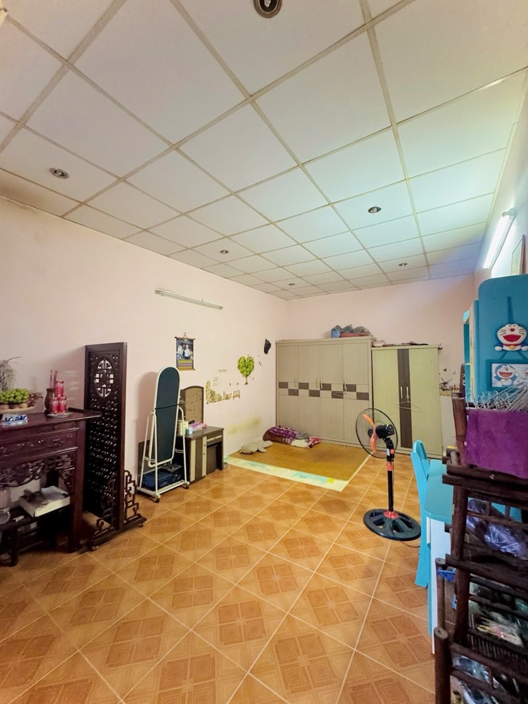 Bán nhà Dương Văn Bé - diện tích 47m2 2 tầng - BÁN ĐẤT TẶNG NHÀ - SÂN CỔNG RIÊNG - giá 9,4 tỷ