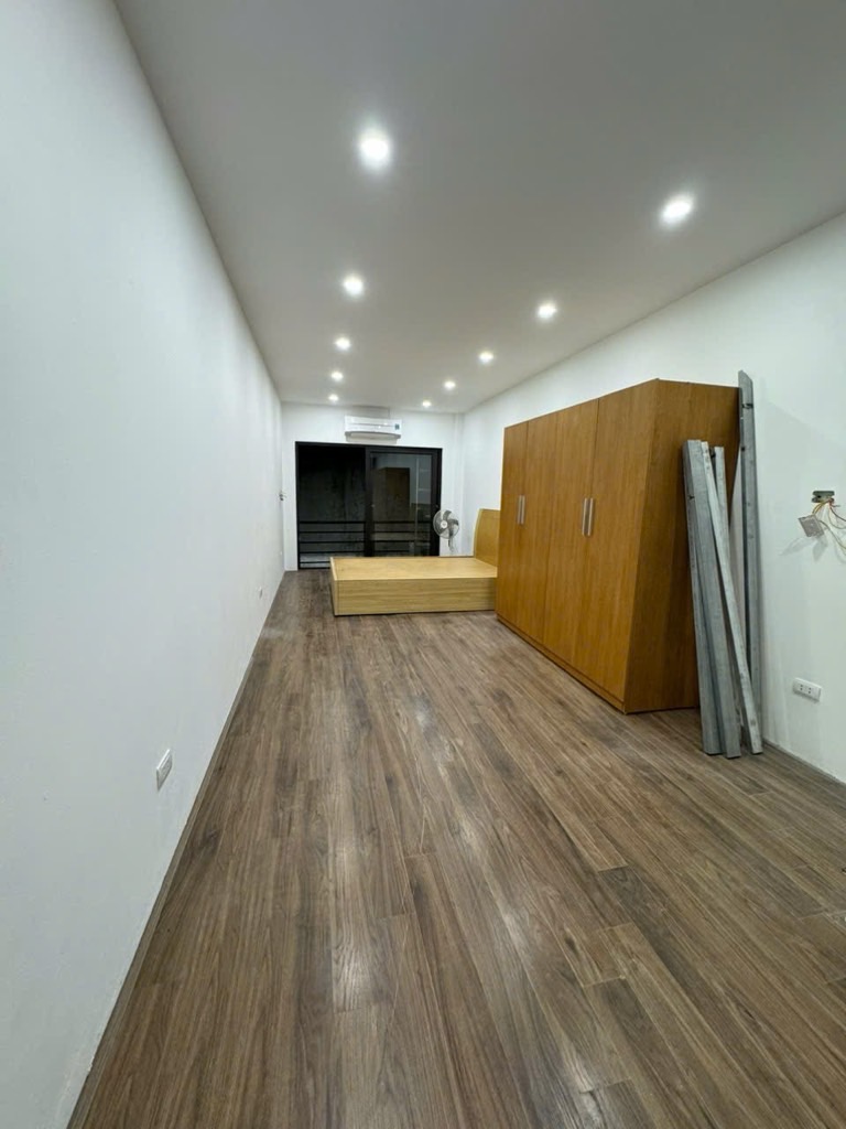 Bán nhà Phan Đình Giót - diện tích 30m2 3 tầng - Lô góc, ô tô lùi cửa - giá 2,98 tỷ